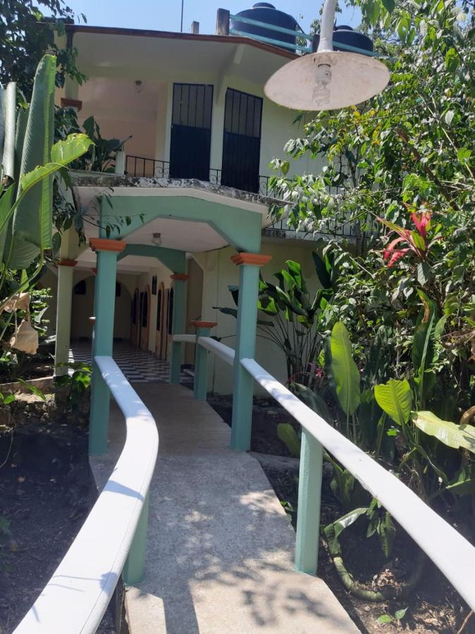 Hotel Cabanas Margarita & Ed Palenque Exterior photo
